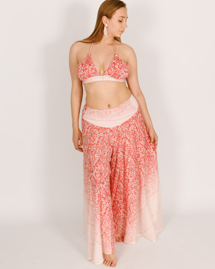 סט: טופ משולשים + מכנס מטריה, לבן פרחים ורודים