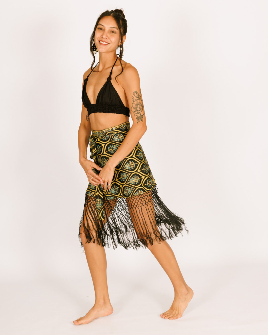 סט: טופ שחור + חצאית קשירה מיני קורי עכביש