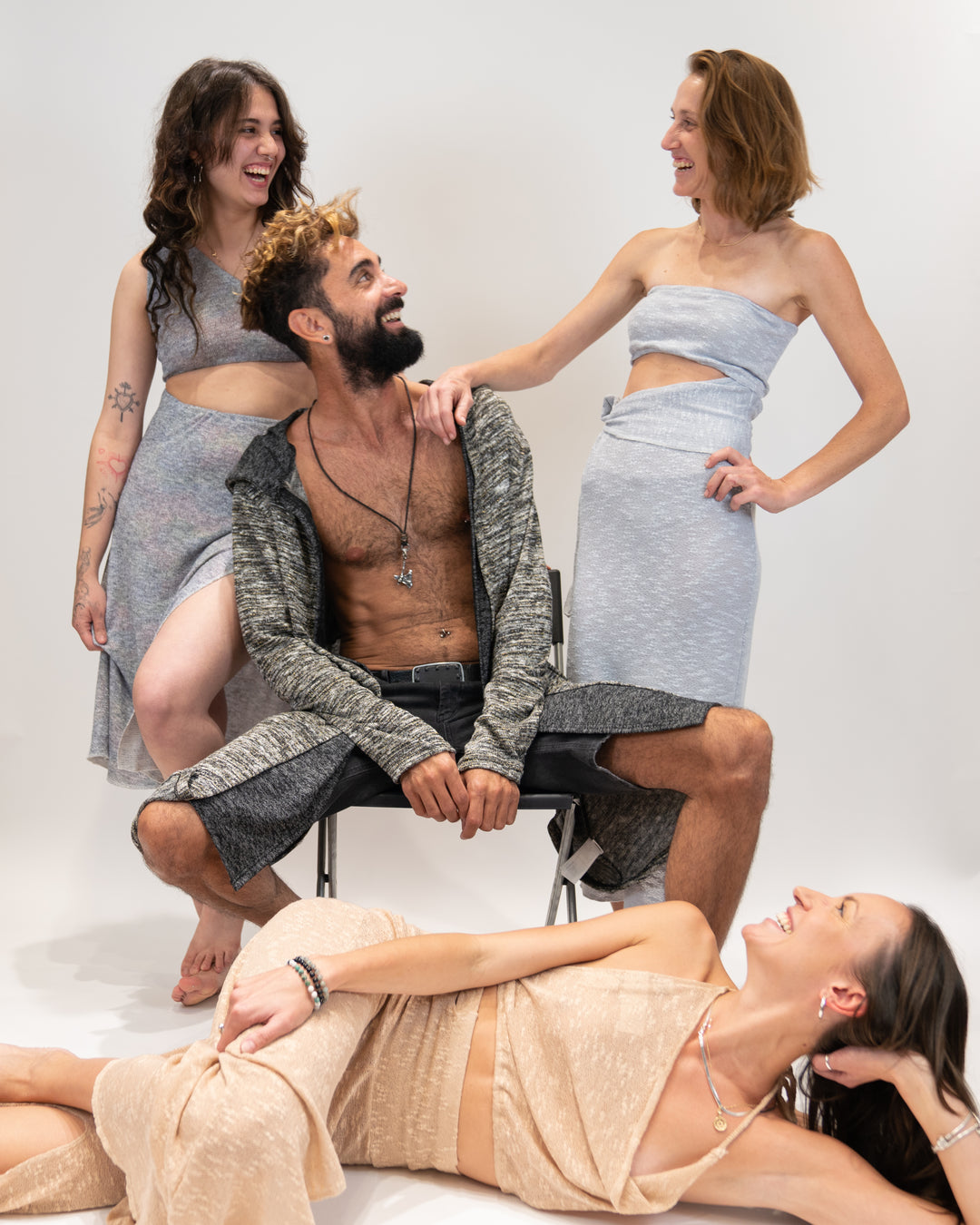 סט כותנת לייקרה ורוד כתמתם שקוף: טופ צווארון נשפך ומכנס ארוך שסעים