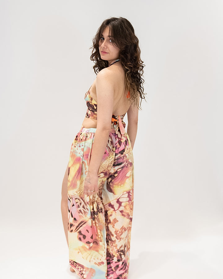 סט: טופ דו צדדי + מכנס שסעים צדדים, משי ורוד פרפרים