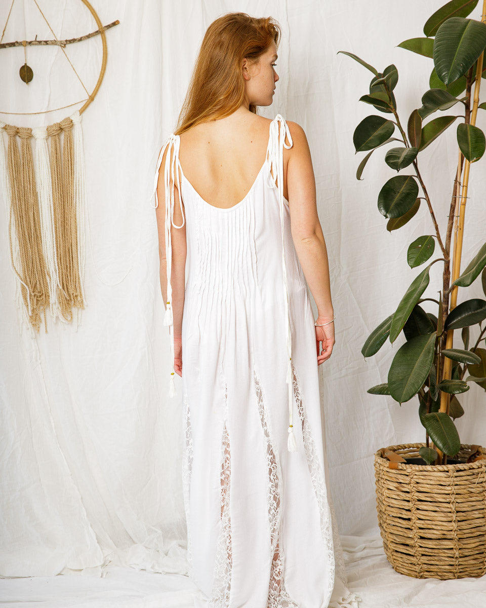 שמלה לבנה בשילוב רשת פרחונית לבנה - אלעדן