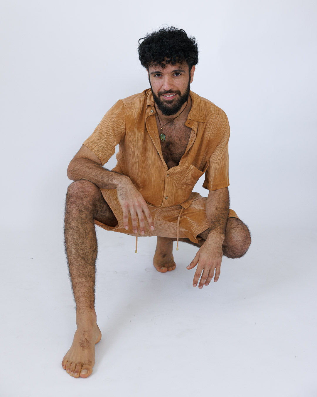 מכופתרת קרפ קצרה, קאמל בצביעה משופשפת, עם כיס, לגבר