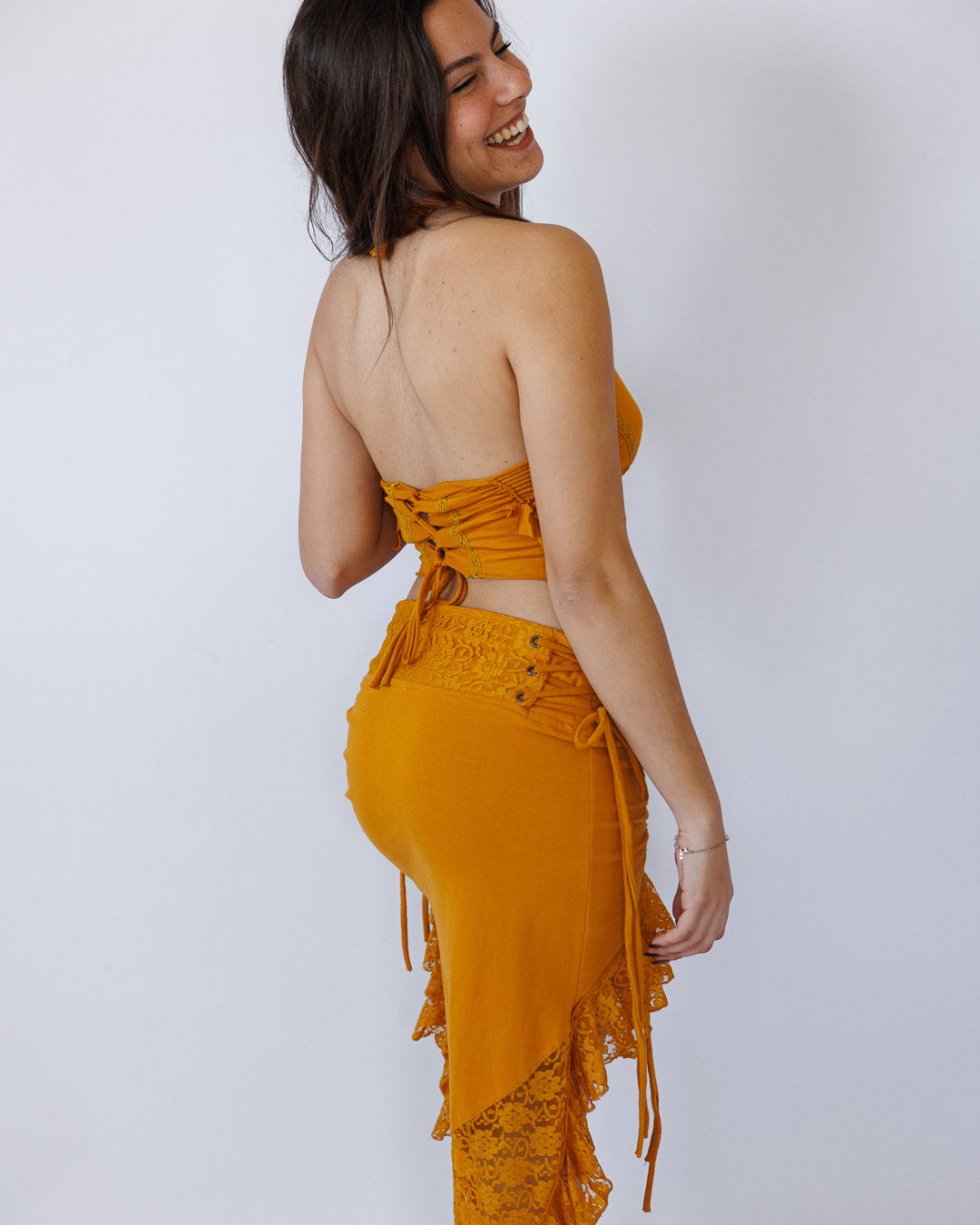 טופ קרעים לייקרה צהוב