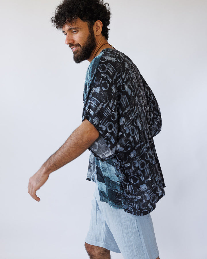 קימונו קצר ויסקוז סופר רך בהדפס כחול גלקטי/ לבן יפני לגבר