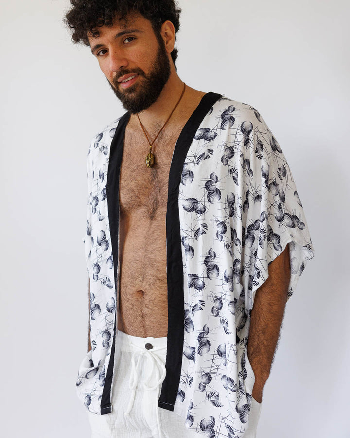 קימונו קצר ויסקוז סופר רך בהדפס לבן יפני לגבר