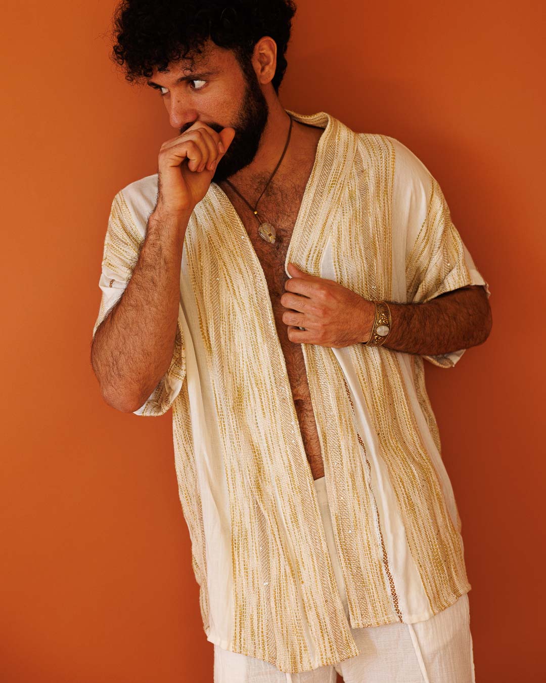 קימונו קצר, שרוול קצר, כותנה בצבעים מדברים ומעט ניצוץ לגבר