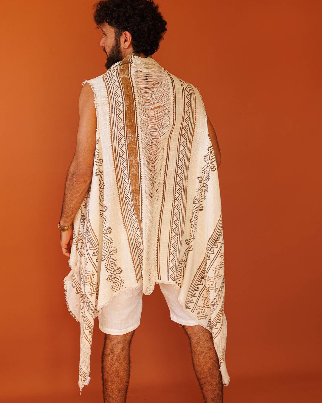 וסט כותנה פרום נטורל, בהדפס חותמות עץ ידני שבטי לגבר