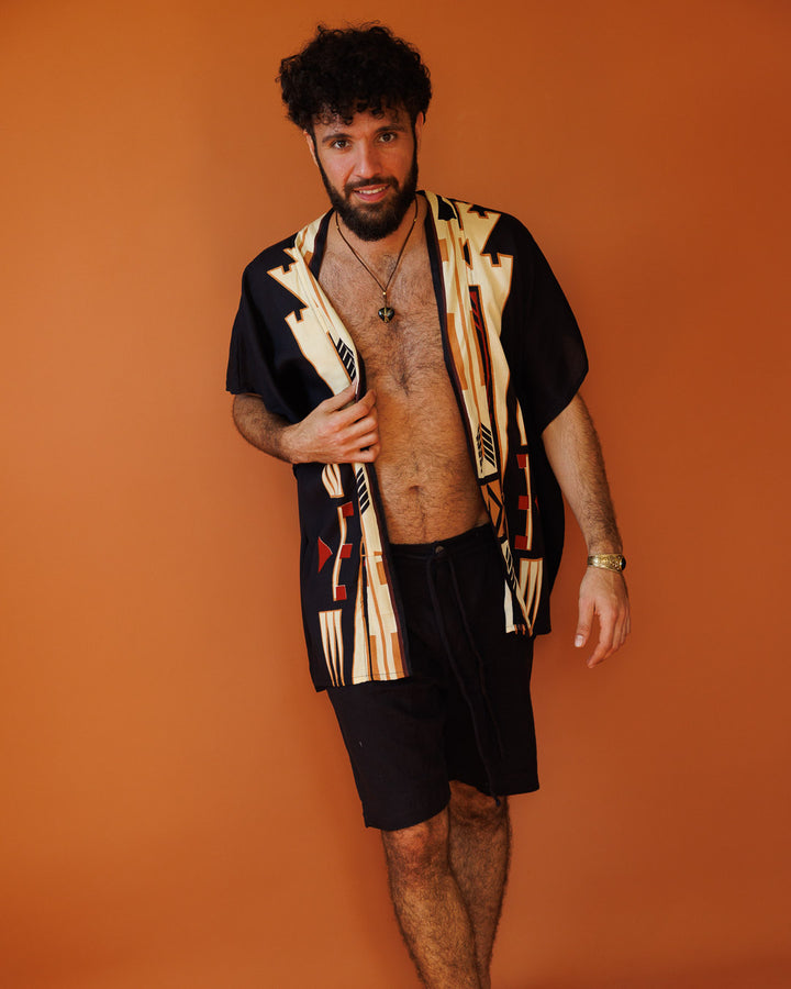 קימונו ויסקוז קצר, שרוול ארוך בהדפס שחור נקודות גאומטרית לגבר