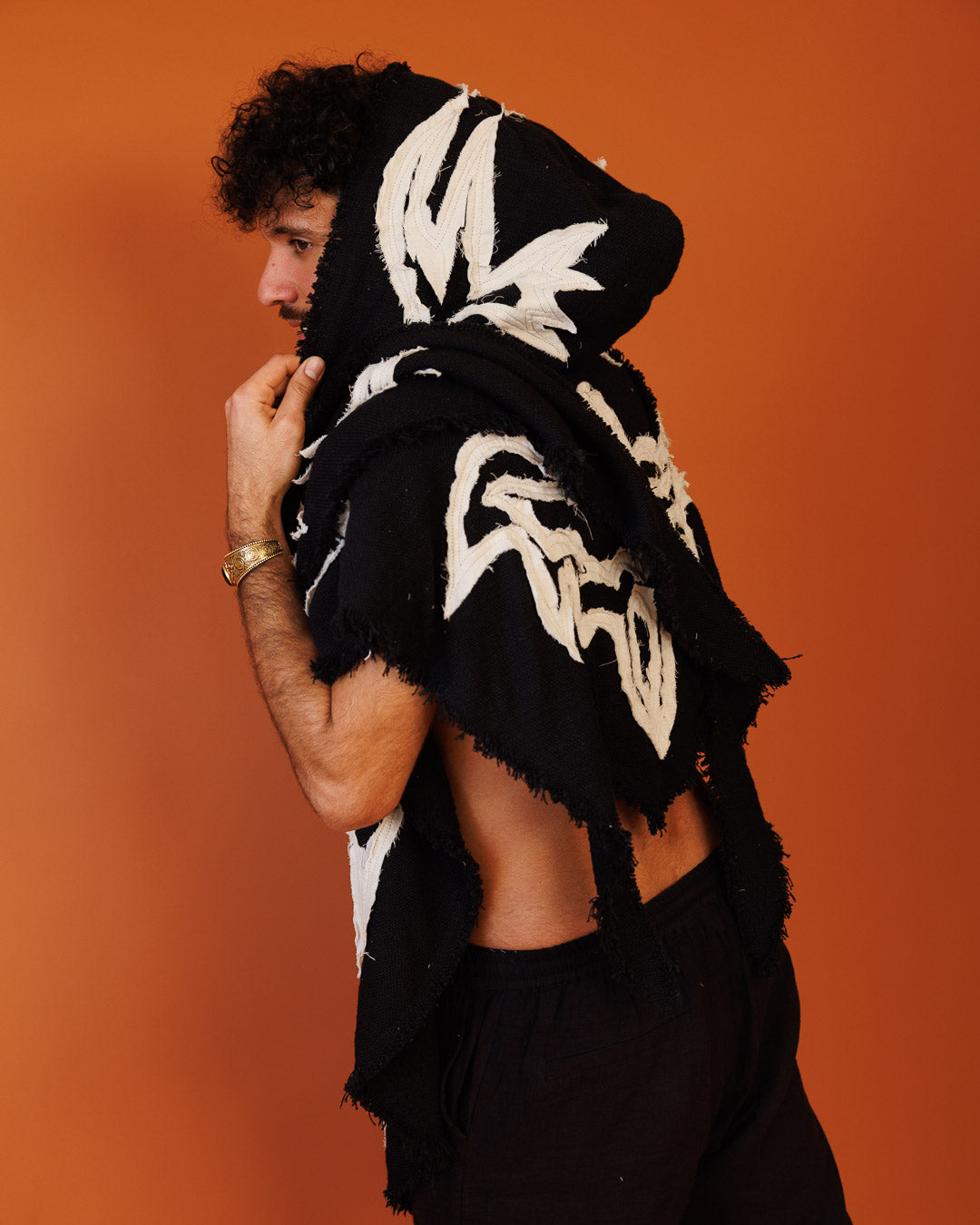 צעיף פיקה שחור מחמם, 2 שכבות, עם קפוצון בעיטור פסטיבלי מיוחד לגבר