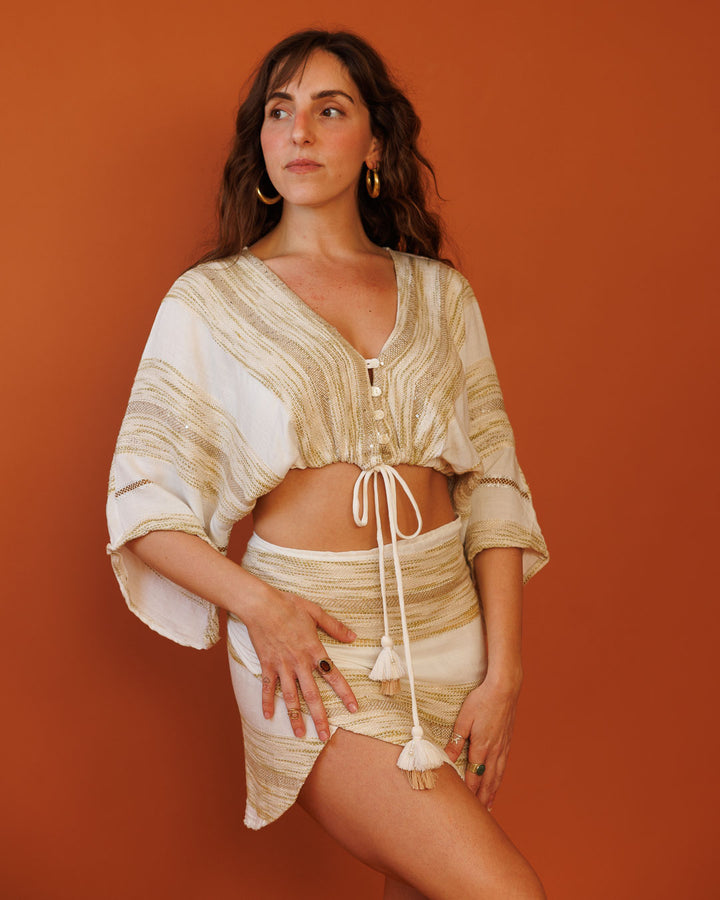 חולצת בטן כפתורים, שרוול מידי, כותנה בצבעים מדברים ומעט ניצוץ