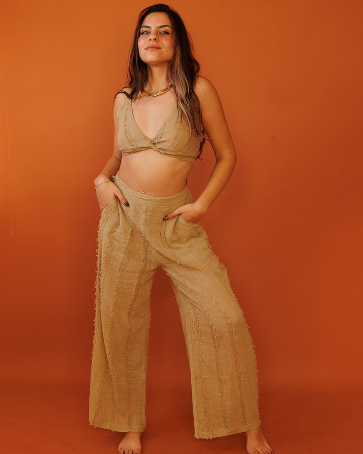 מכנס ארוך, כותנת פרנזים חאקי