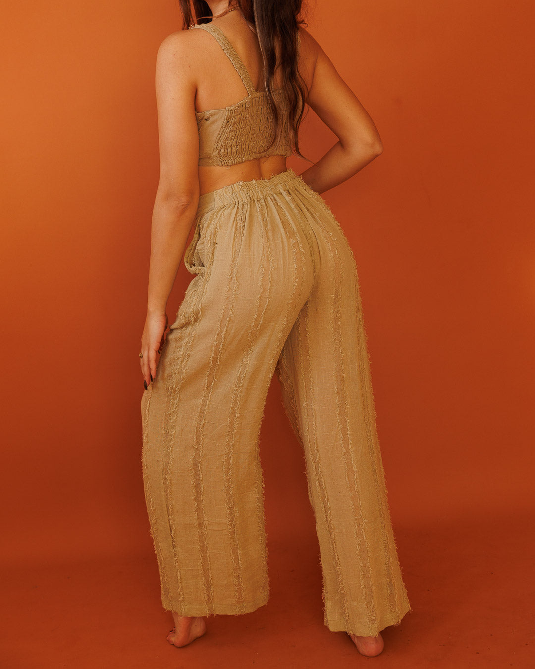 סט: טופ קשר מלפנים, כותנת פרנזים חאקי + מכנס ארוך, כותנת פרנזים חאקי