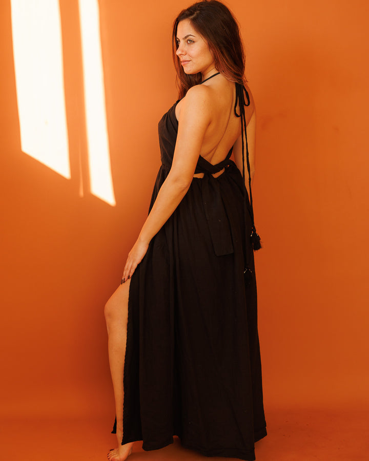 שמלת כותנה משולש בטן ושסעים שחורה