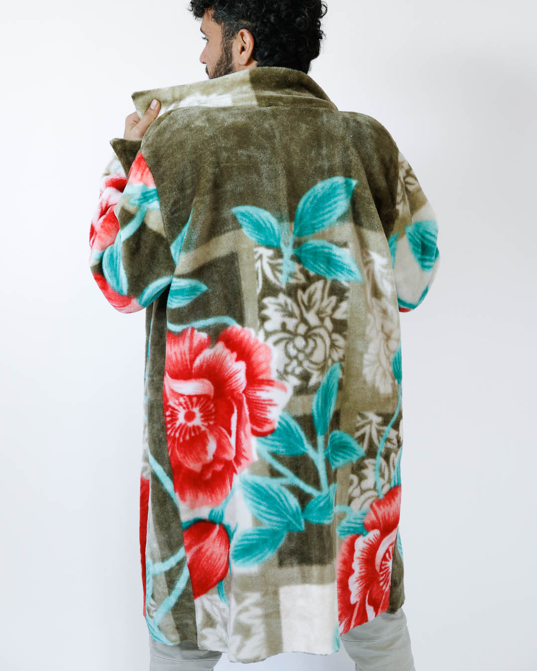 מעיל שמיכה פליז לגבר – מעיל ארוך רך ומחמם - ירוק פרחוני תכלת אדום