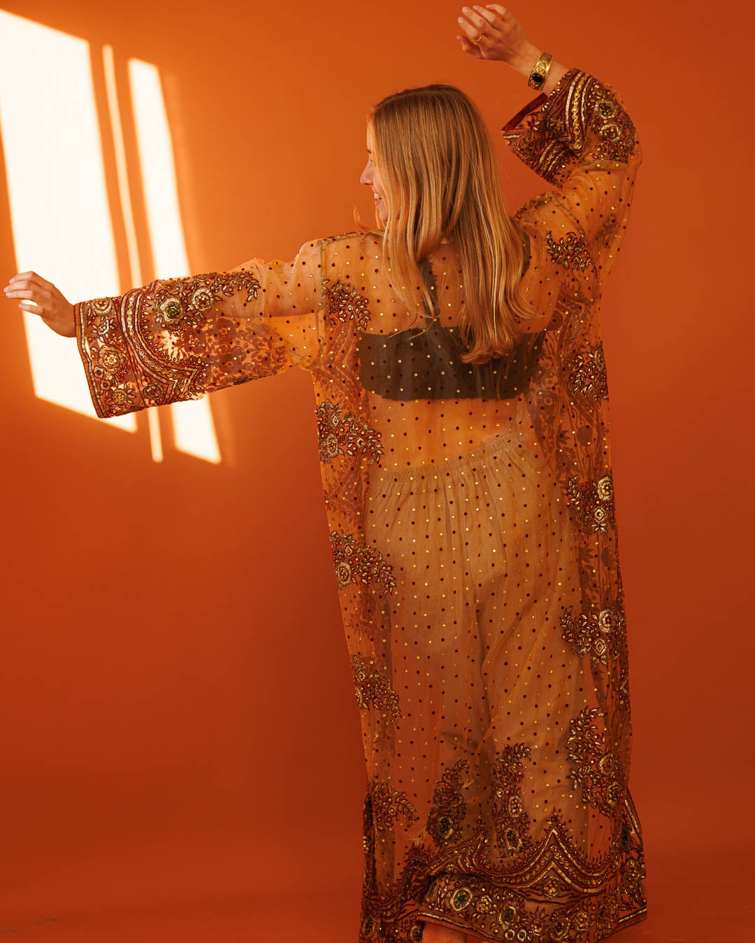 עליונית/ קימונו שיפון, יחיד במינו, ניוד/ אפרסק יהלומים לאישה