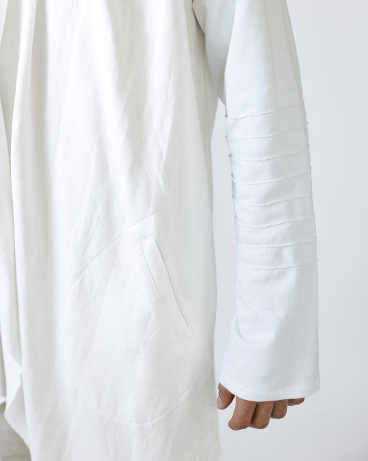 קימונו כותנה לבן עם צווארון שופע, עיטור פסים בקצוות, שרוול וגב לגבר