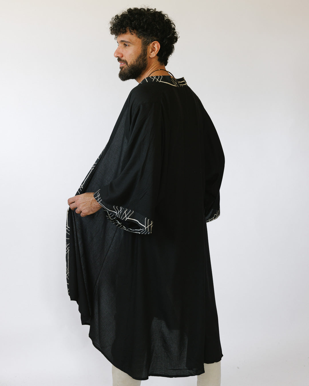 קימונו מקסי, ויסקוז שחור, שרוול ארוך לגבר