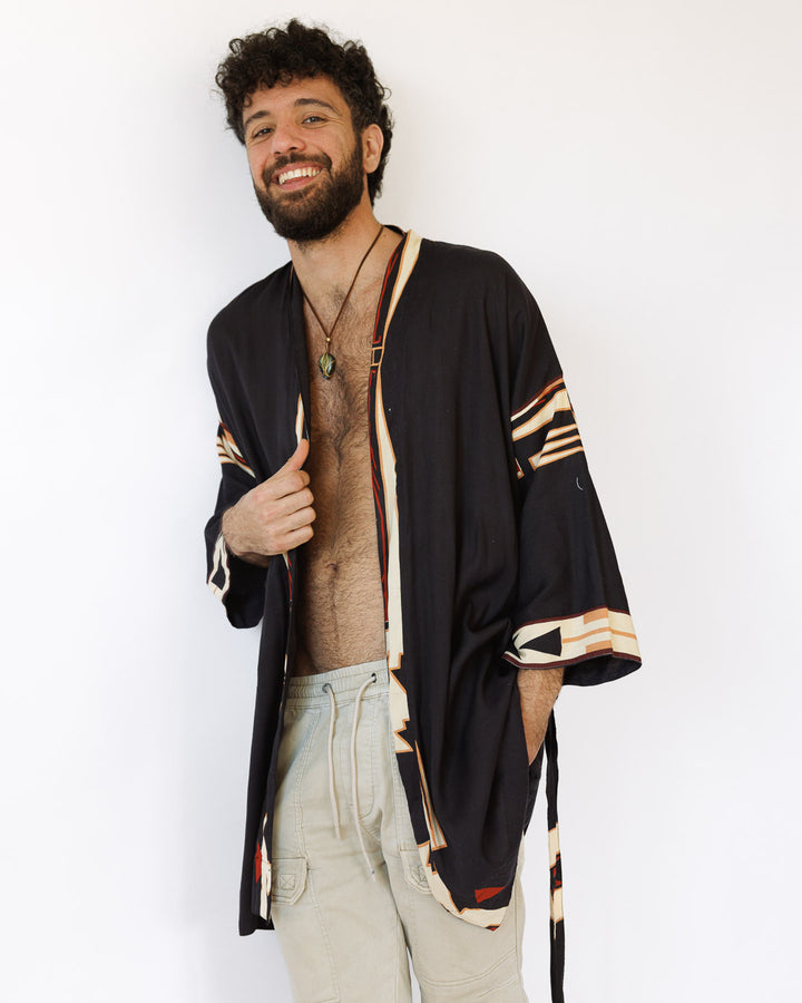 קימונו ויסקוז מידי, שרוול ארוך בהדפס שחור שבטי לגבר