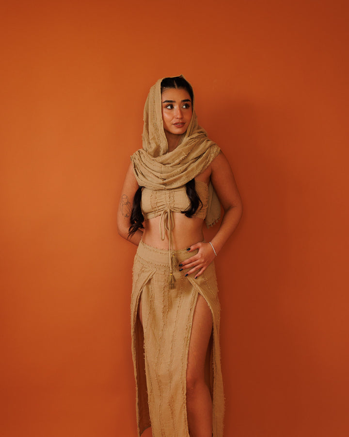 חצאית שסעים קדמיים, כותנת פרנזים חאקי