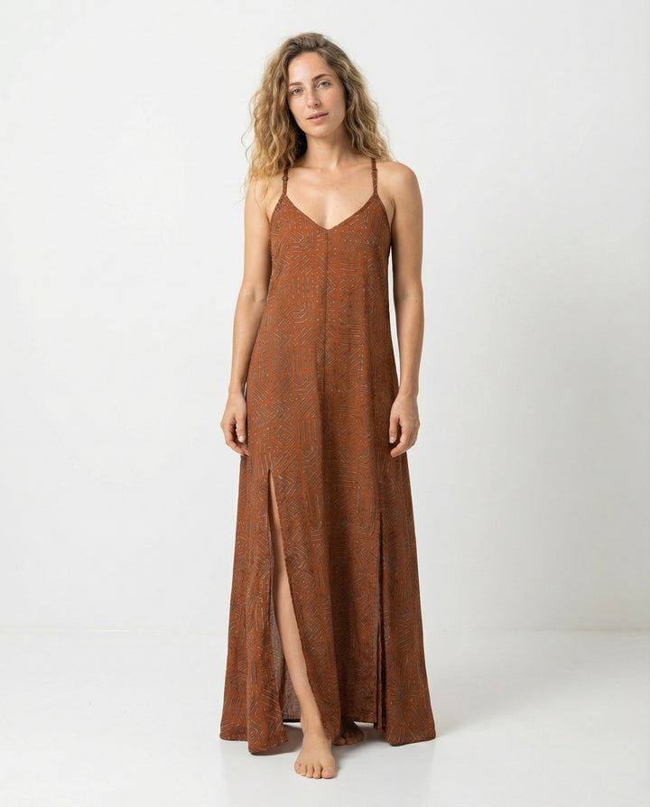 שמלה מקסי ויסקוז אדומה, שסעים, בהדפס שבטי לבן