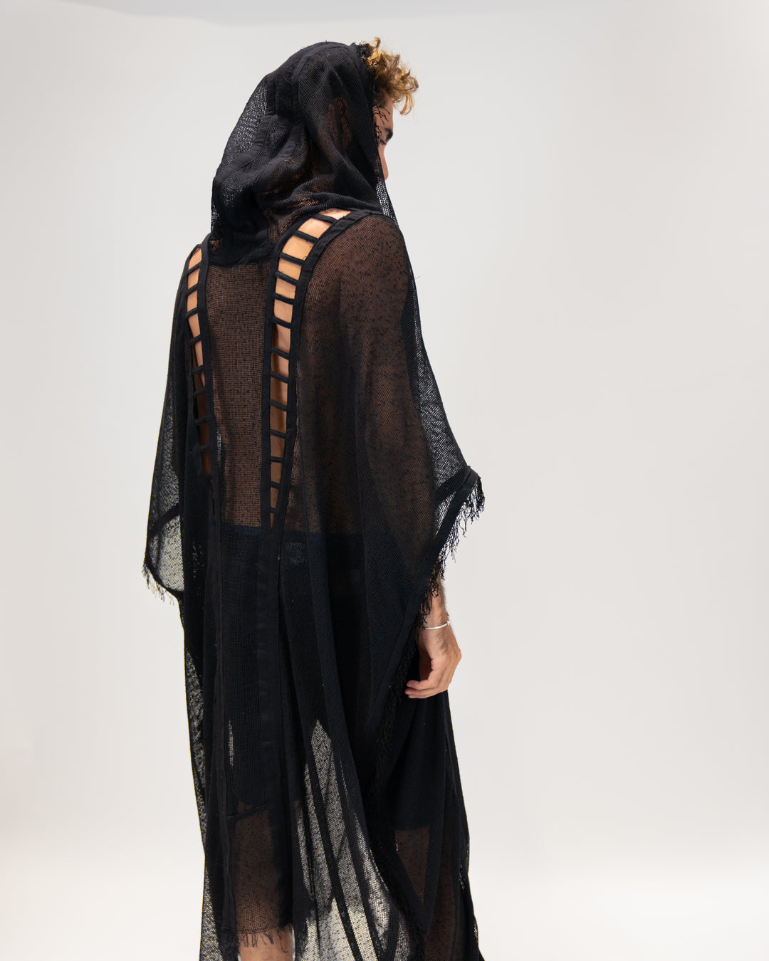 קימונו רשת שחור עם כובע לגבר