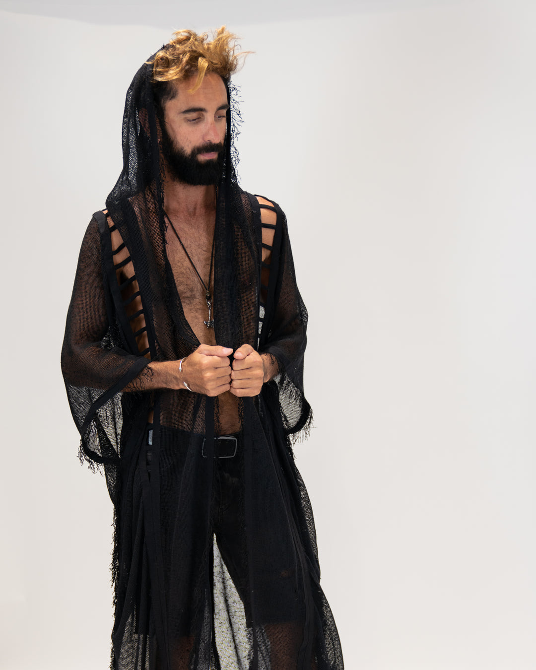 קימונו רשת שחור עם כובע לגבר